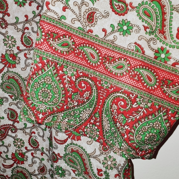 Uniti Casual One Size Light Weight Pull Over Blouse - Paisley Print 0143 - Picture 7 of 7